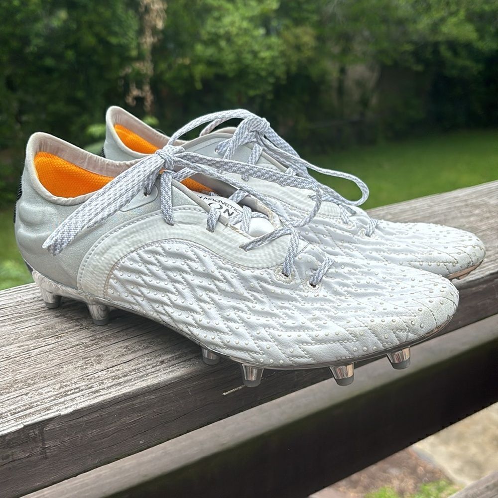 Under Armour Soccer Cleats Mens 6.5 Clone Magnetico